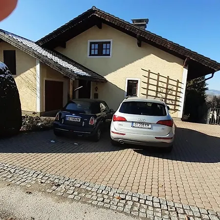 Top Apartment Henndorf am Wallersee Exterior photo